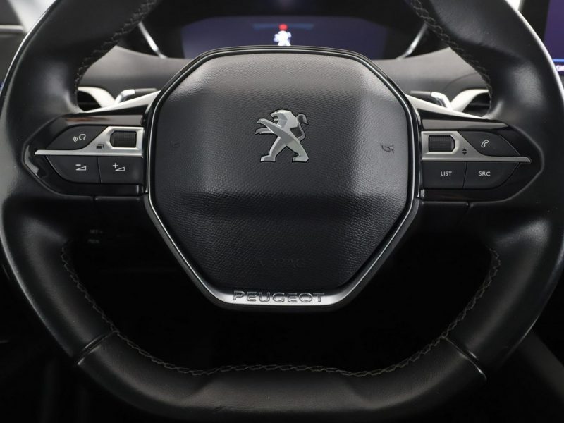 Peugeot 5008 Allure Business automat 7-osob. PDC-kamera virtual navi grzane fotele II (2017-)