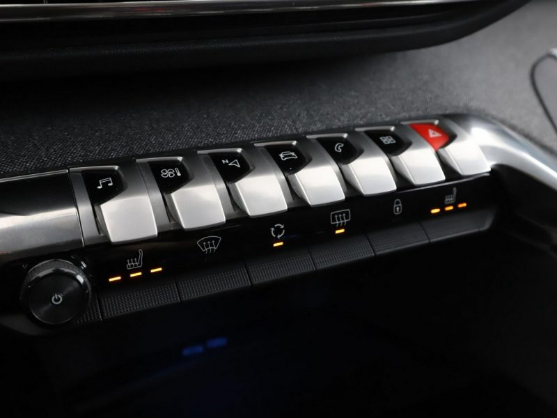 Peugeot 5008 Allure Business automat 7-osob. PDC-kamera virtual navi grzane fotele II (2017-)