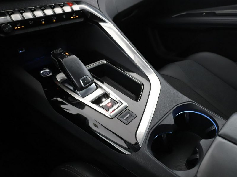 Peugeot 5008 Allure Business automat 7-osob. PDC-kamera virtual navi grzane fotele II (2017-)