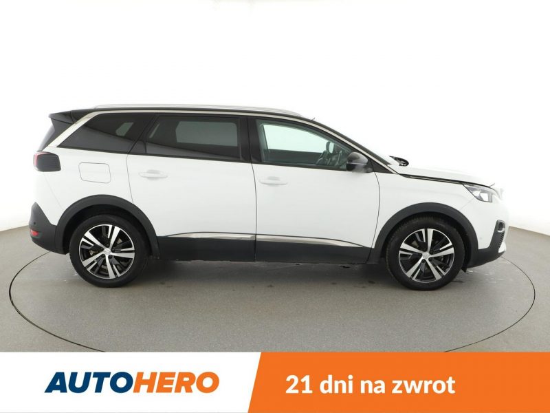 Peugeot 5008 Allure Business automat 7-osob. PDC-kamera virtual navi grzane fotele II (2017-)