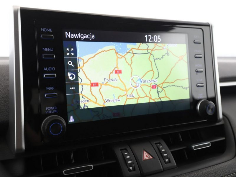 Toyota RAV-4 klima auto navi kamera i czujniki parkowania grzane fotele V (2018)