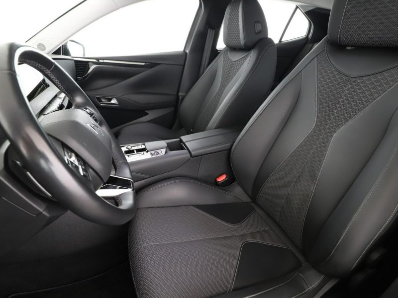 DS Automobiles DS 4 1.5 Blue-HDi Automat Trocadero Tempomat Nawigacja Grzane Fotele Kamera II (2021-)
