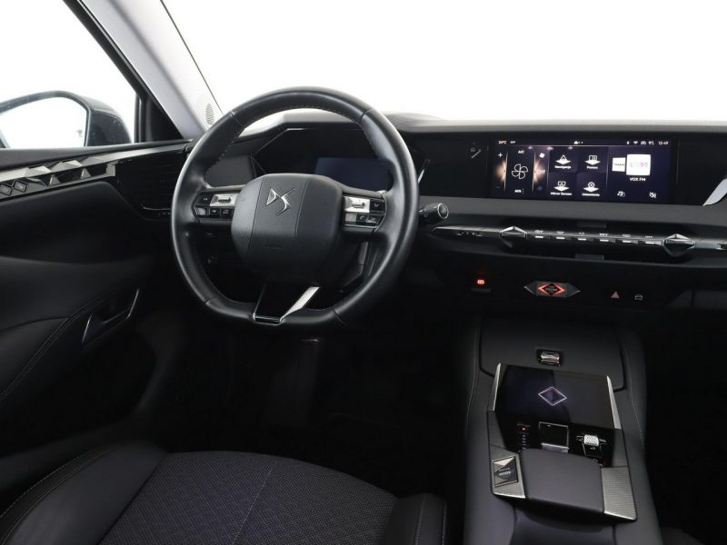 DS Automobiles DS 4 1.5 Blue-HDi Automat Trocadero Tempomat Nawigacja Grzane Fotele Kamera II (2021-)