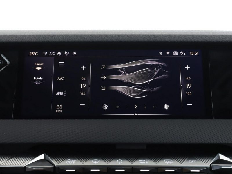 DS Automobiles DS 4 1.5 Blue-HDi Automat Trocadero Tempomat Nawigacja Grzane Fotele Kamera II (2021-)