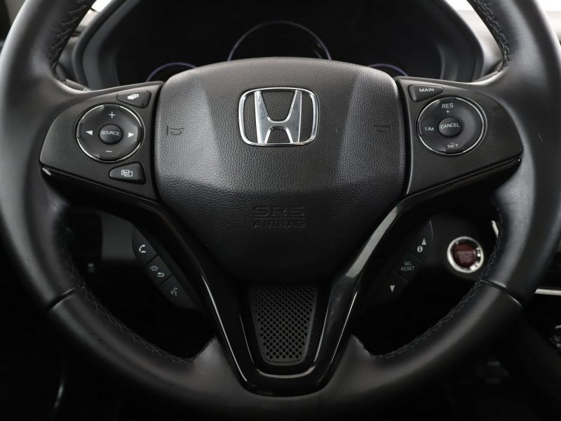Honda HR-V 1.5 VTEC Executive Automat Panorama Navi Tempomat Grzane Fotele Kamera II (2015-2021)