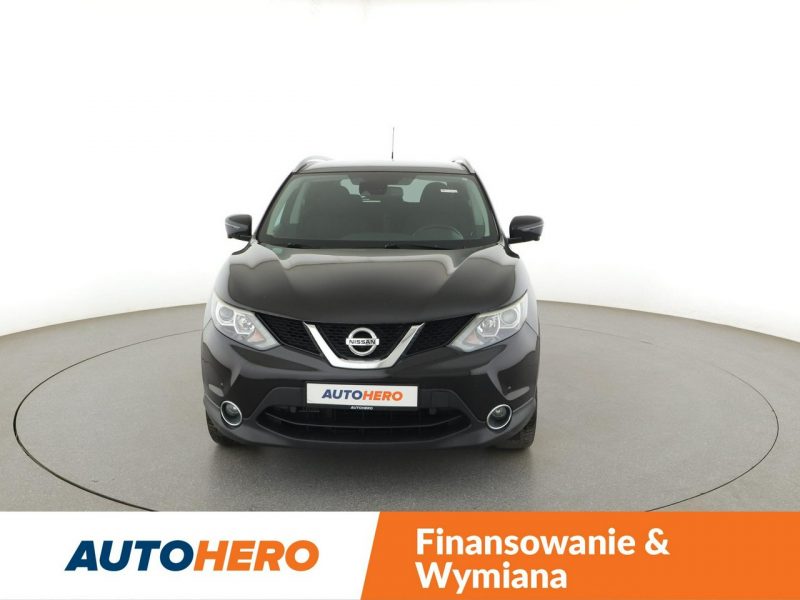 Nissan Qashqai navi klima auto panorama kamera i czujniki parkowania grzane fotele II (2013-2021)