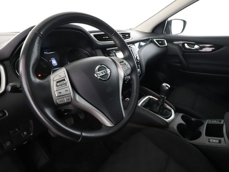Nissan Qashqai navi klima auto panorama kamera i czujniki parkowania grzane fotele II (2013-2021)