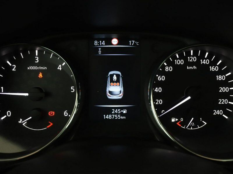 Nissan Qashqai navi klima auto panorama kamera i czujniki parkowania grzane fotele II (2013-2021)