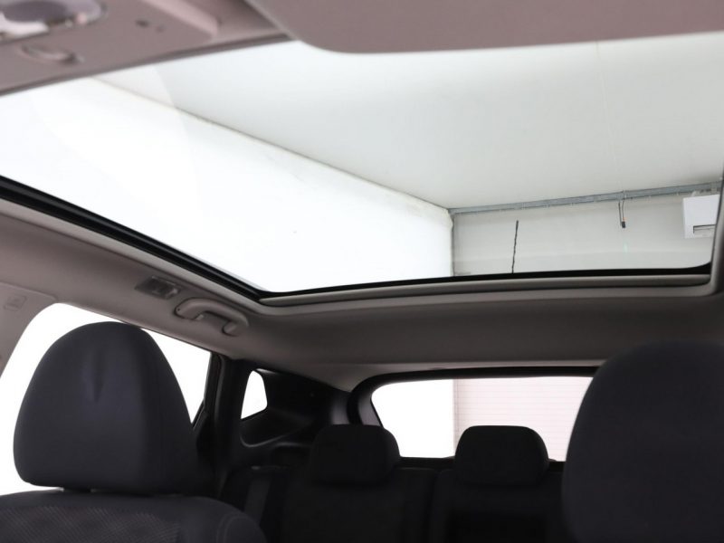 Nissan Qashqai navi klima auto panorama kamera i czujniki parkowania grzane fotele II (2013-2021)