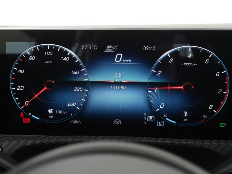 Mercedes A 180 automat navi grzane fotele klima auto czujniki parkowania W177 (2018-)