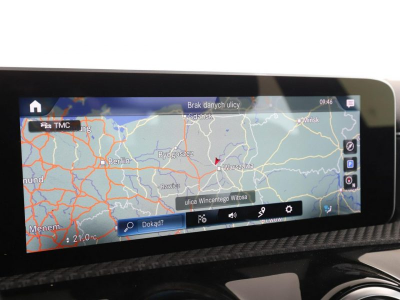 Mercedes A 180 automat navi grzane fotele klima auto czujniki parkowania W177 (2018-)