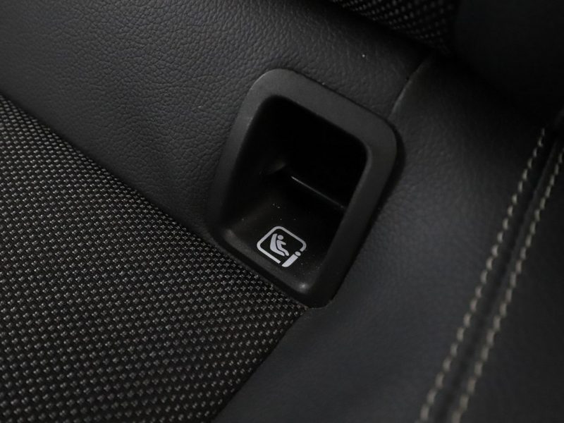 Mercedes A 180 automat navi grzane fotele klima auto czujniki parkowania W177 (2018-)