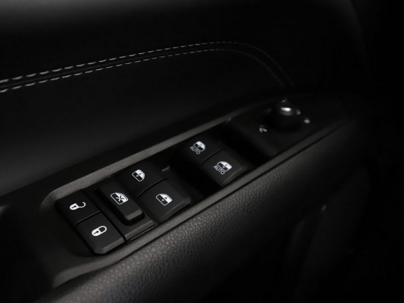 Jeep Compass lift automat półskóra navi virtual cocpit panorama kamery II (2016-)