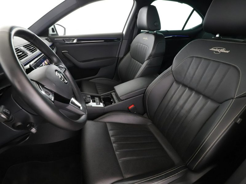 Škoda Superb L&K PHEV Climatronic Navi ACC Grzane El.Fotele Skóra Canton Kam360 LED III (2015-2023)