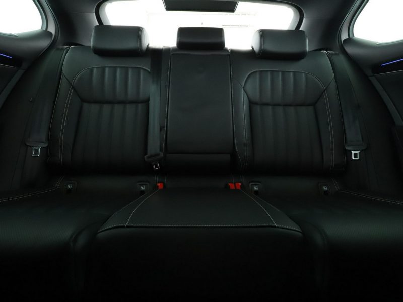 Škoda Superb L&K PHEV Climatronic Navi ACC Grzane El.Fotele Skóra Canton Kam360 LED III (2015-2023)