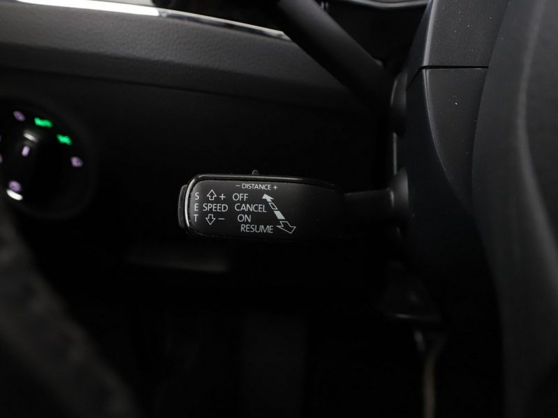 Škoda Superb L&K PHEV Climatronic Navi ACC Grzane El.Fotele Skóra Canton Kam360 LED III (2015-2023)