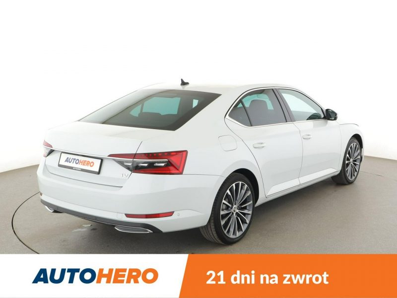 Škoda Superb L&K PHEV Climatronic Navi ACC Grzane El.Fotele Skóra Canton Kam360 LED III (2015-2023)