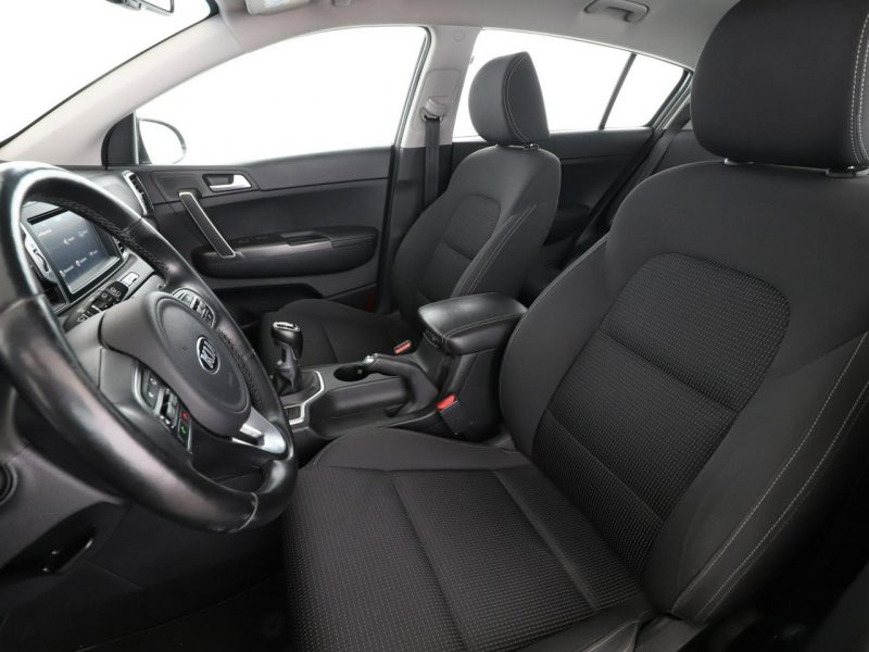 Kia Sportage Navi klima auto grzane fotele i kierownica kamera i czujniki parkowani IV (2016-2021)