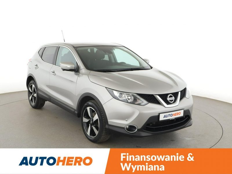 Nissan Qashqai niski przebieg 360 navi grzane fotele kamera tempomat Bluetooth II (2013-2021)