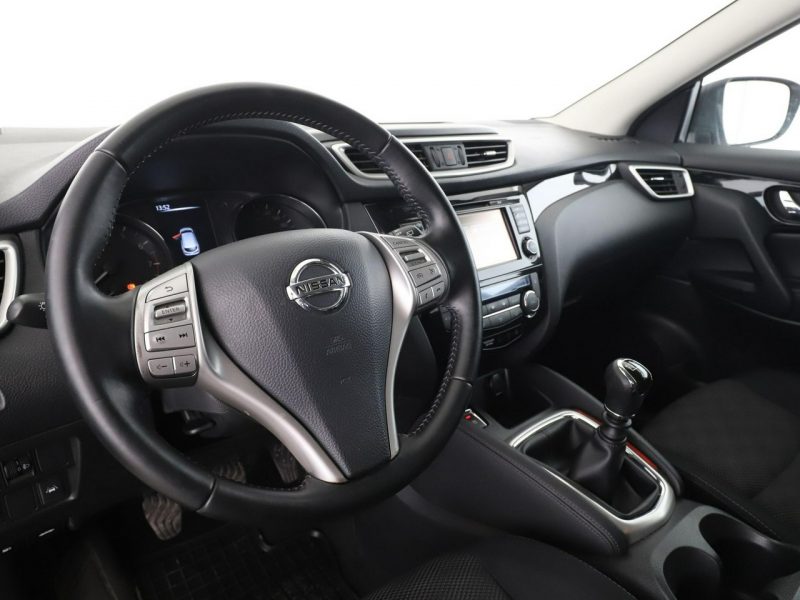 Nissan Qashqai niski przebieg 360 navi grzane fotele kamera tempomat Bluetooth II (2013-2021)