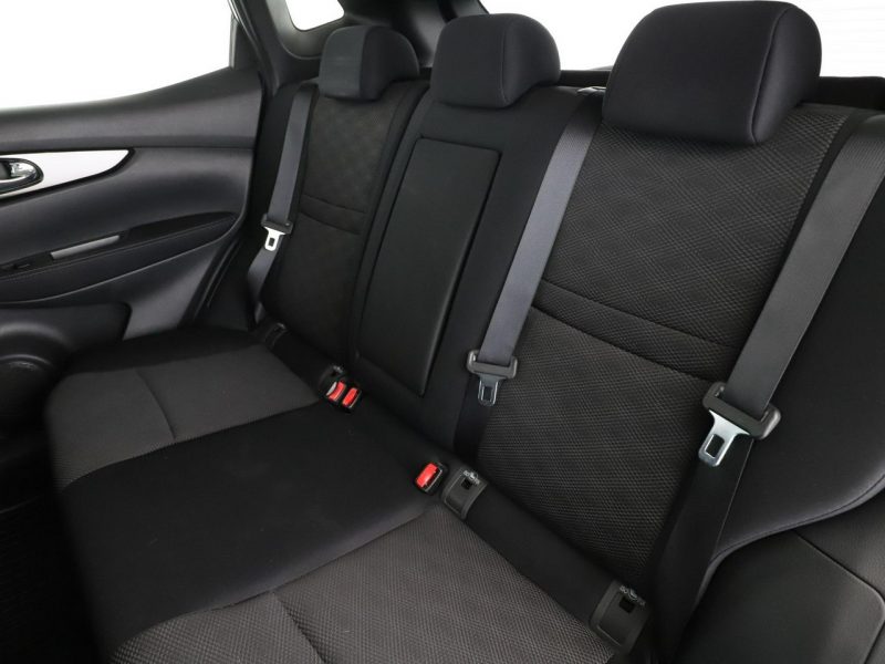Nissan Qashqai niski przebieg 360 navi grzane fotele kamera tempomat Bluetooth II (2013-2021)