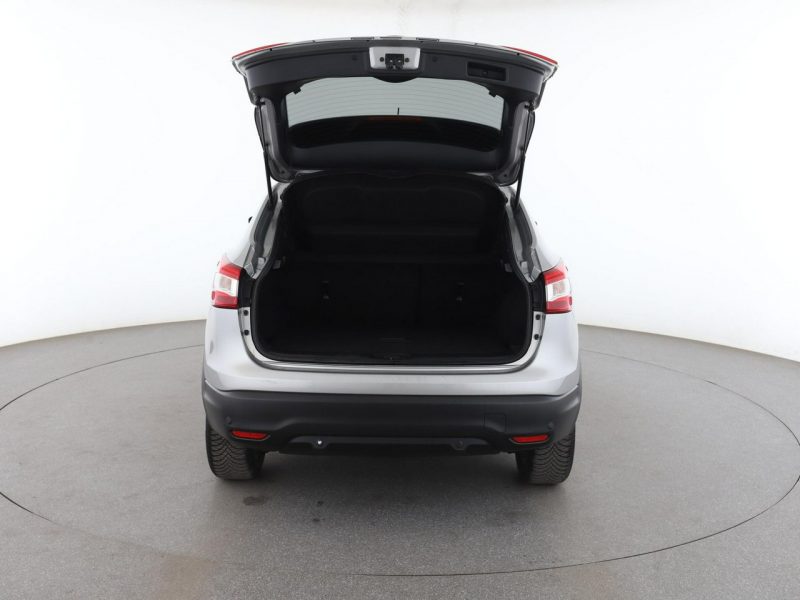Nissan Qashqai niski przebieg 360 navi grzane fotele kamera tempomat Bluetooth II (2013-2021)