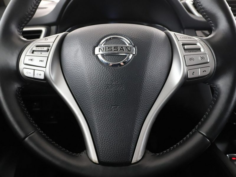 Nissan Qashqai niski przebieg 360 navi grzane fotele kamera tempomat Bluetooth II (2013-2021)