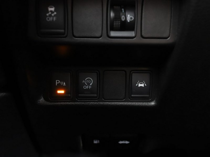Nissan Qashqai niski przebieg 360 navi grzane fotele kamera tempomat Bluetooth II (2013-2021)