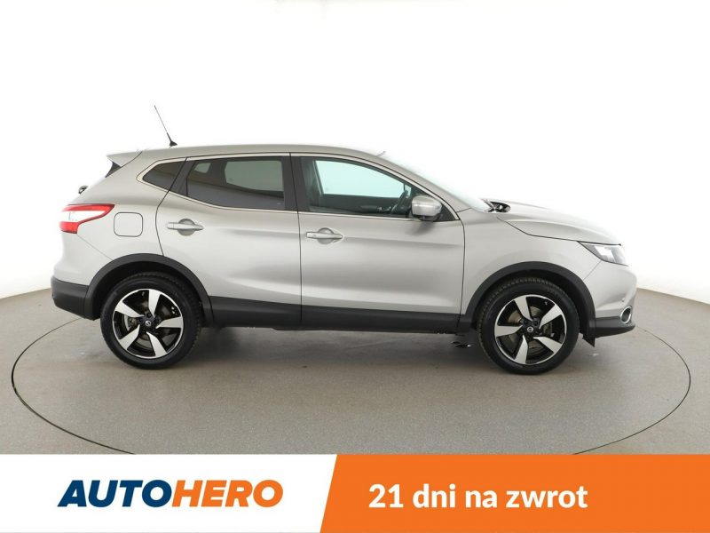 Nissan Qashqai niski przebieg 360 navi grzane fotele kamera tempomat Bluetooth II (2013-2021)