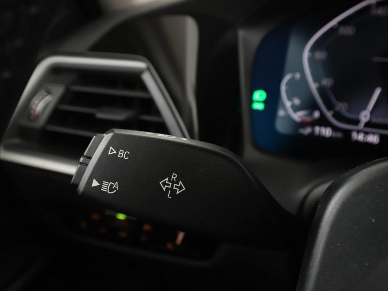 BMW 330 FV23% PHEV full LED navi virtual cocpit czujniki parkowania G20 (2019-)