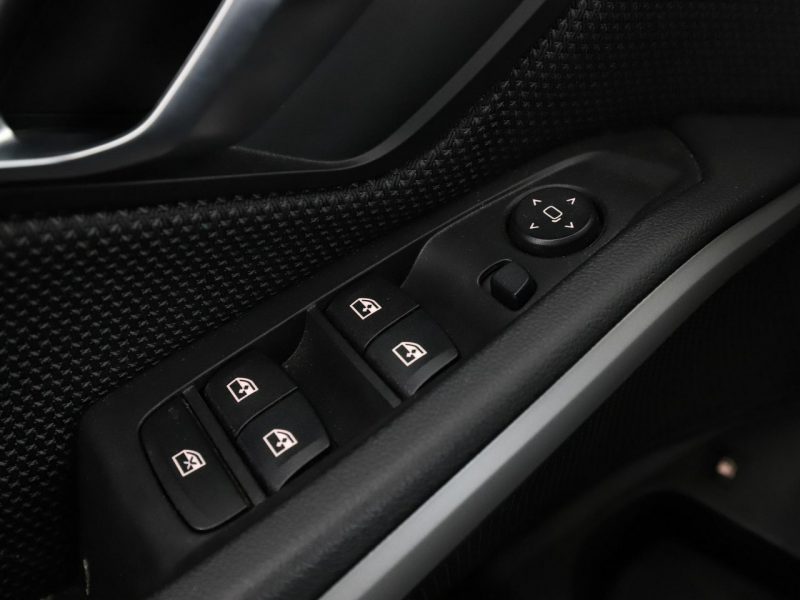 BMW 330 FV23% PHEV full LED navi virtual cocpit czujniki parkowania G20 (2019-)