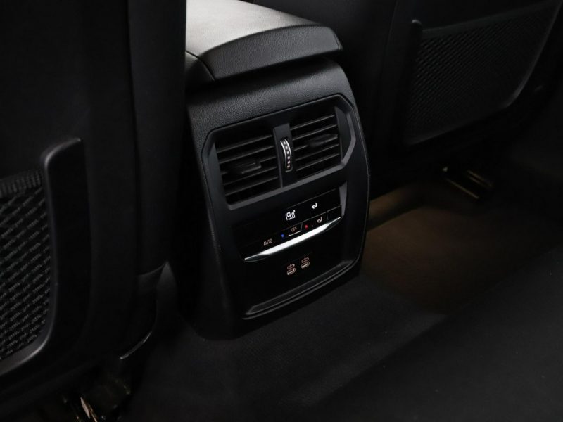 BMW 330 FV23% PHEV full LED navi virtual cocpit czujniki parkowania G20 (2019-)