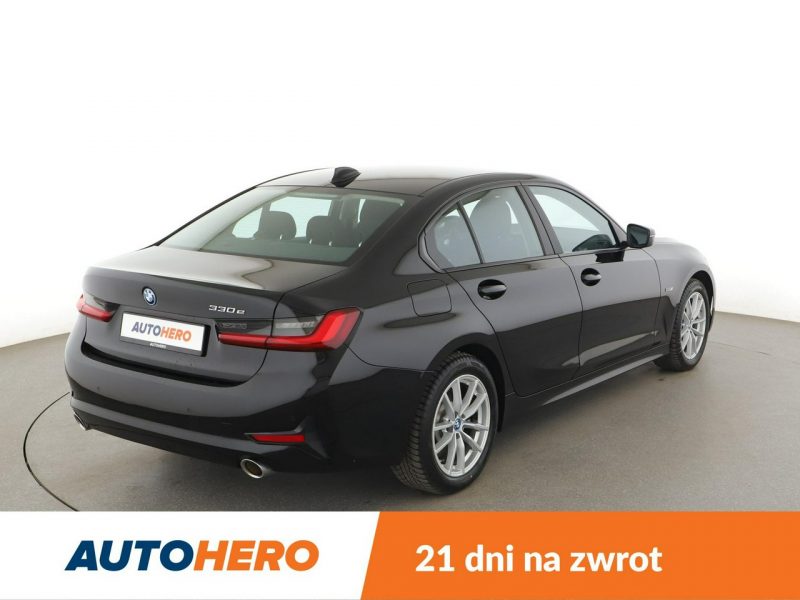 BMW 330 FV23% PHEV full LED navi virtual cocpit czujniki parkowania G20 (2019-)
