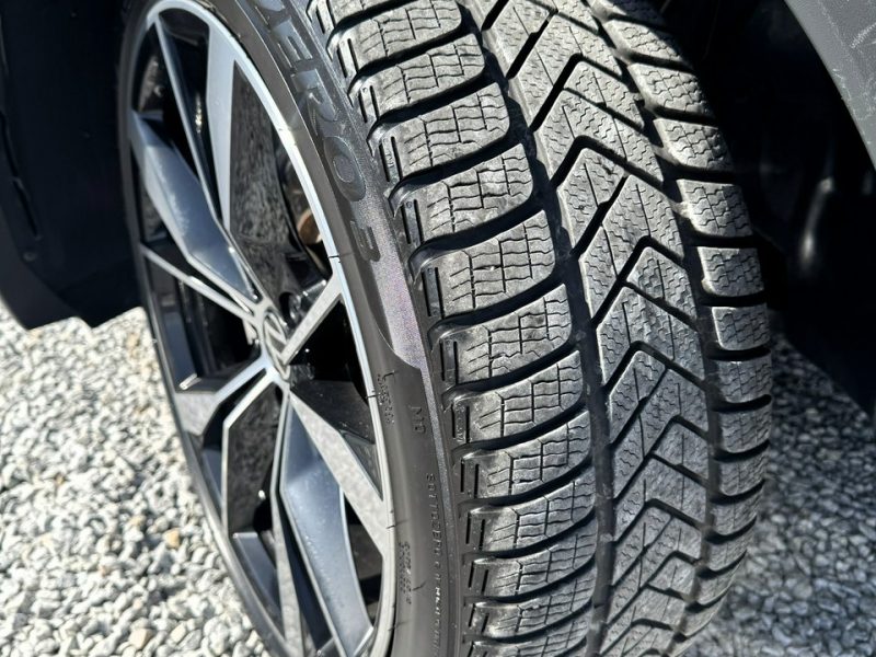 Volkswagen Tiguan R-Line, Kamera 360, Podgrzewane wentylowane fotele, Panorama, Fender II (2016-2024)