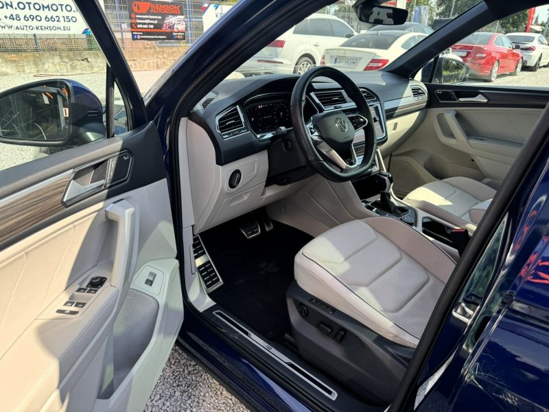 Volkswagen Tiguan R-Line, Kamera 360, Podgrzewane wentylowane fotele, Panorama, Fender II (2016-2024)