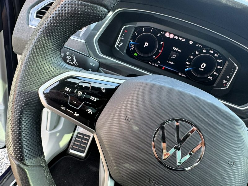Volkswagen Tiguan R-Line, Kamera 360, Podgrzewane wentylowane fotele, Panorama, Fender II (2016-2024)