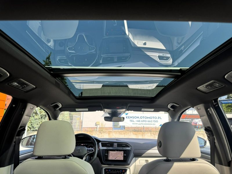 Volkswagen Tiguan R-Line, Kamera 360, Podgrzewane wentylowane fotele, Panorama, Fender II (2016-2024)