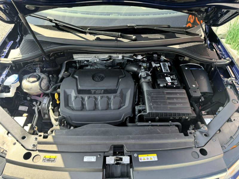 Volkswagen Tiguan R-Line, Kamera 360, Podgrzewane wentylowane fotele, Panorama, Fender II (2016-2024)