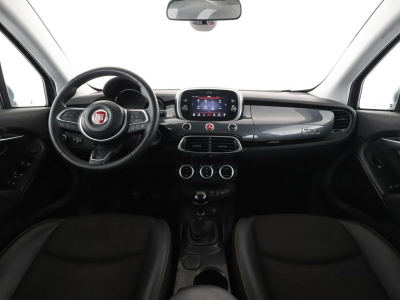 Fiat 500x Navi klima auto półskóra czujniki parkowania