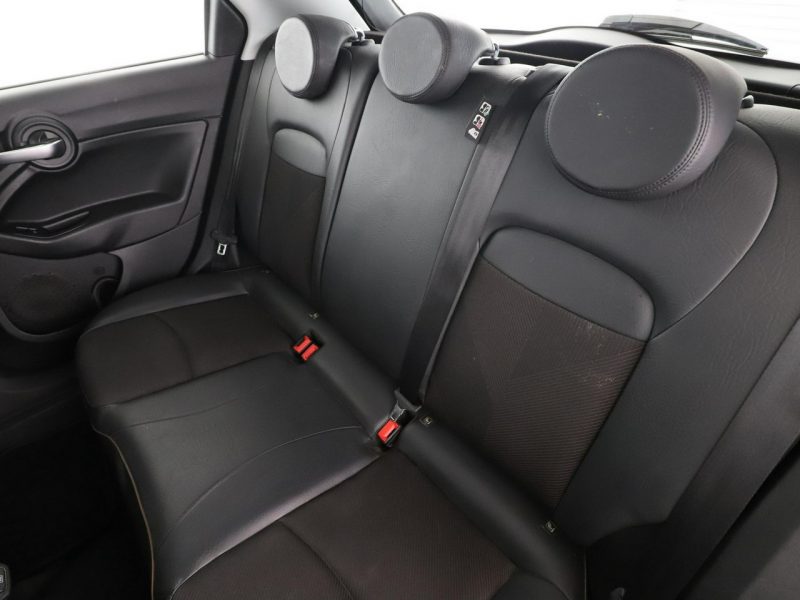 Fiat 500x Navi klima auto półskóra czujniki parkowania