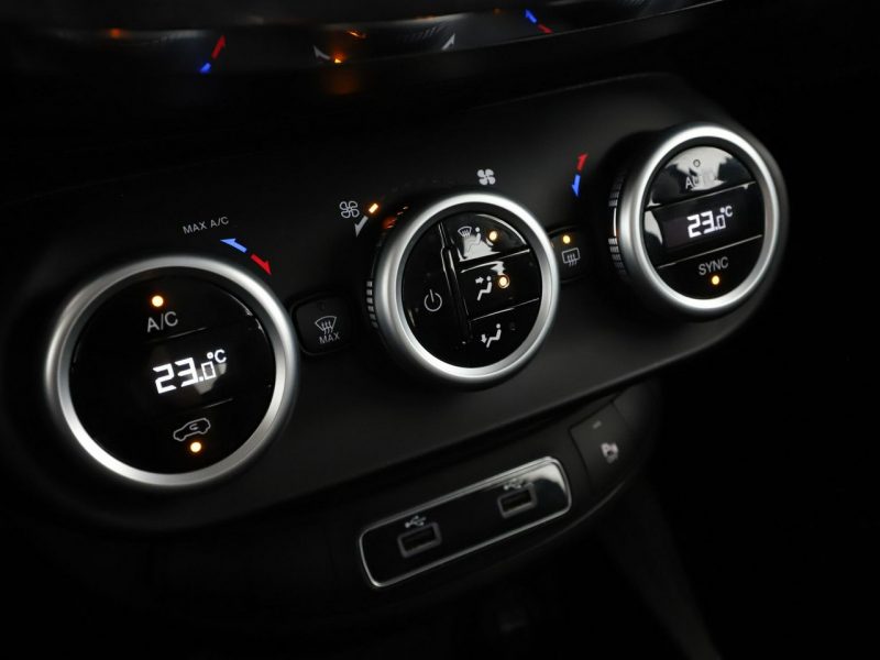 Fiat 500x Navi klima auto półskóra czujniki parkowania