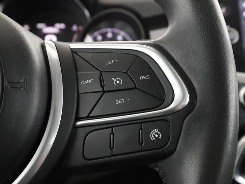 Fiat 500x Navi klima auto półskóra czujniki parkowania