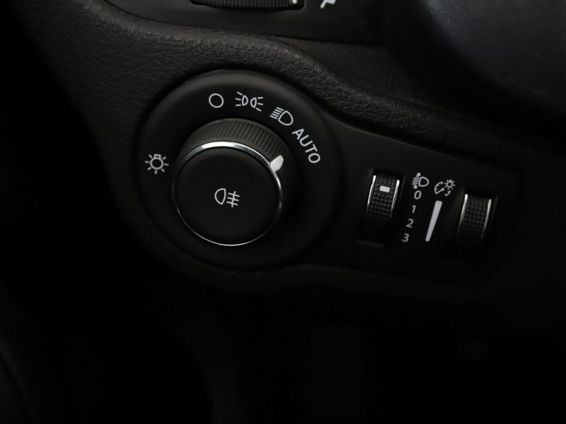Fiat 500x Navi klima auto półskóra czujniki parkowania