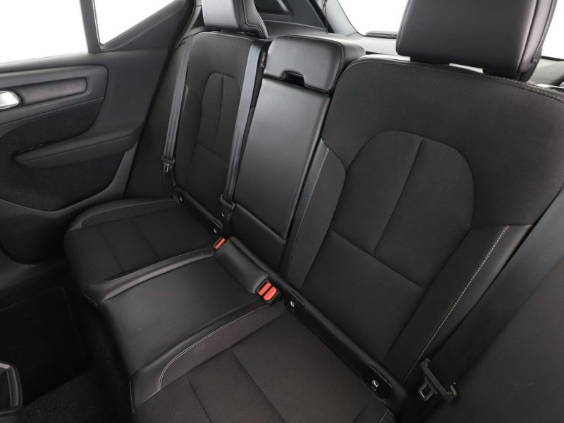 Volvo XC 40 Momentum navi kamera półskóra tempomat