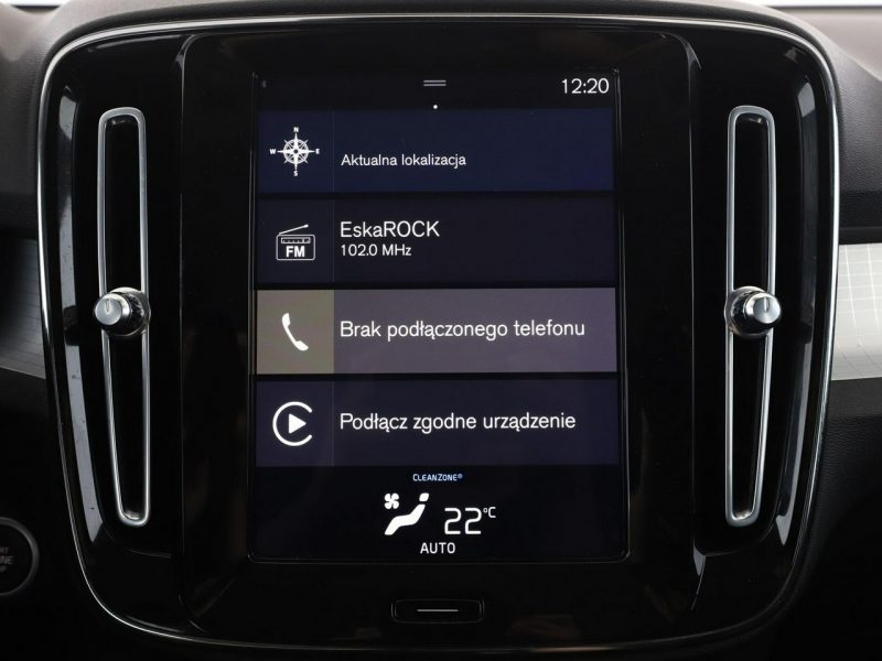 Volvo XC 40 Momentum navi kamera półskóra tempomat