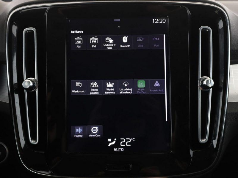 Volvo XC 40 Momentum navi kamera półskóra tempomat
