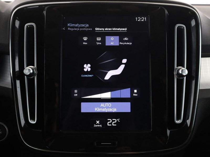 Volvo XC 40 Momentum navi kamera półskóra tempomat