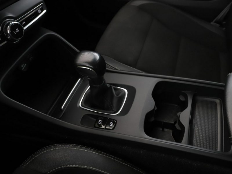 Volvo XC 40 Momentum navi kamera półskóra tempomat