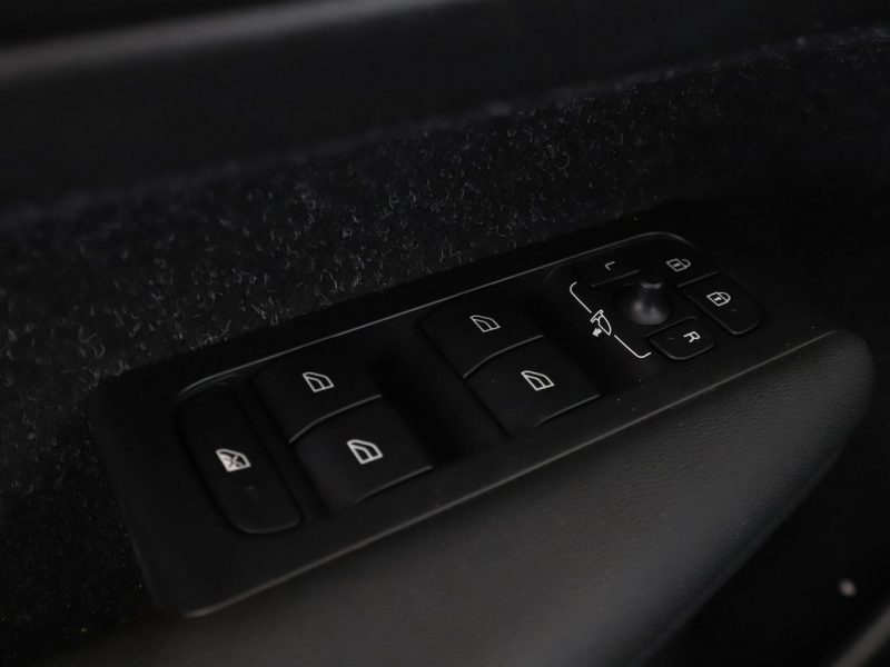 Volvo XC 40 Momentum navi kamera półskóra tempomat