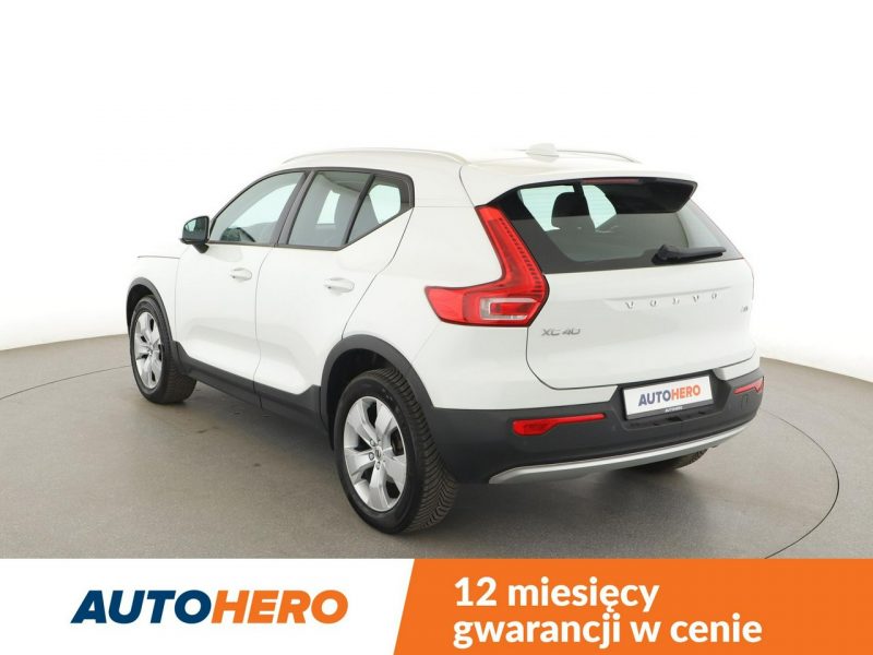 Volvo XC 40 Momentum navi kamera półskóra tempomat